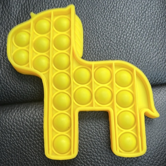 Five pop it’s - Picture 6 of 6